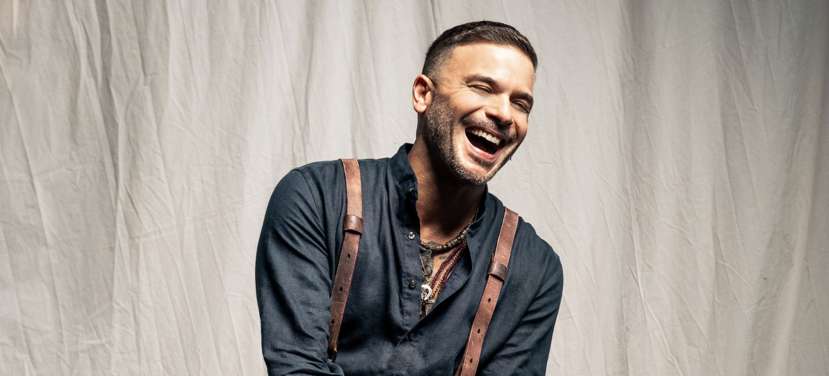 Pedro Capó publica ‘Munay’, su nuevo disco Pedro Capó publica ‘Munay’, su nuevo disco