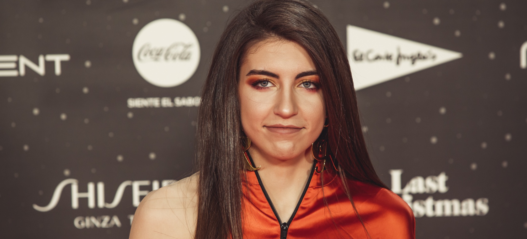 Sara Socas anuncia el lanzamiento de ‘Pieles’ y de su primer álbum Sara Socas anuncia el lanzamiento de ‘Pieles’ y de su primer álbum