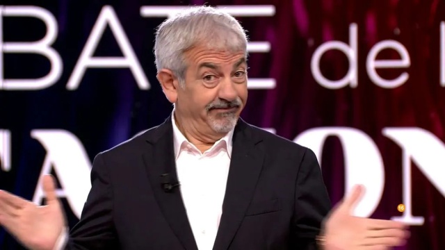 Carlos Sobera se pone serio: “A los niños no se les puede prohibir ver Telecinco” Carlos Sobera se pone serio: “A los niños no se les puede prohibir ver Telecinco”