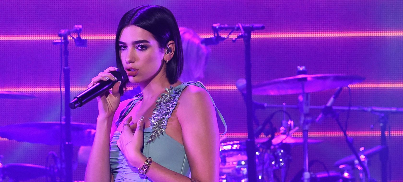 Dua Lipa anuncia su nuevo y sorprendente proyecto ‘Studio 2054’, de nuevo a los escenarios Dua Lipa anuncia su nuevo y sorprendente proyecto ‘Studio 2054’, de nuevo a los escenarios