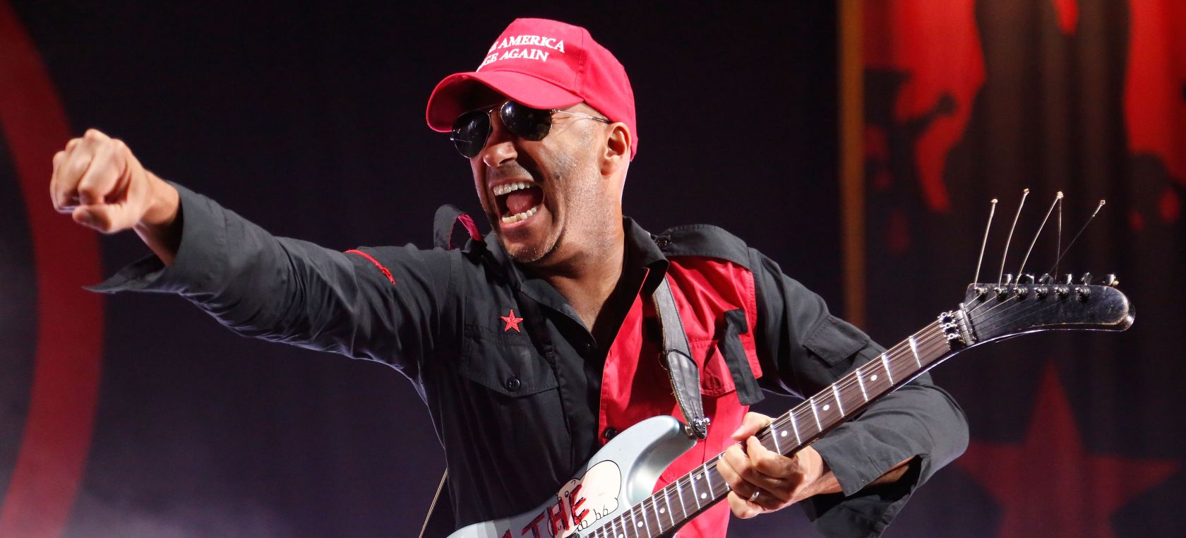 El guitarrista Tom Morello ensaya con (la versión televisiva de) LOS40 Classic El guitarrista Tom Morello ensaya con (la versión televisiva de) LOS40 Classic
