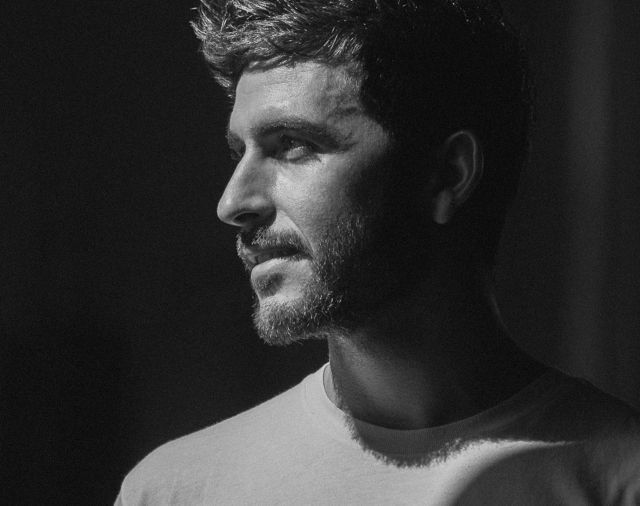 Álvaro Gango nos presenta 'Suerte', su primer tema en solitario Álvaro Gango nos presenta 'Suerte', su primer tema en solitario
