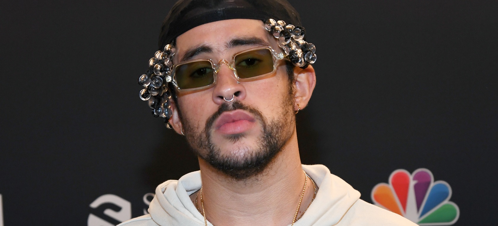 Bad Bunny le hace una pregunta a Siri y esto es lo que le responde Bad Bunny le hace una pregunta a Siri y esto es lo que le responde