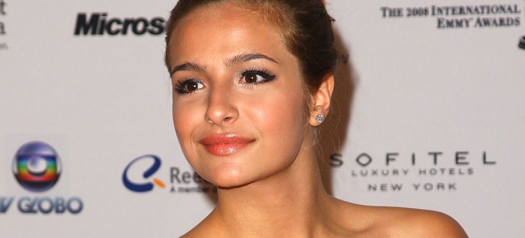 Antonella de ‘Patito Feo’ sorprende a sus seguidores con un topless: “Que la chupe el resto” Antonella de ‘Patito Feo’ sorprende a sus seguidores con un topless: “Que la chupe el resto”