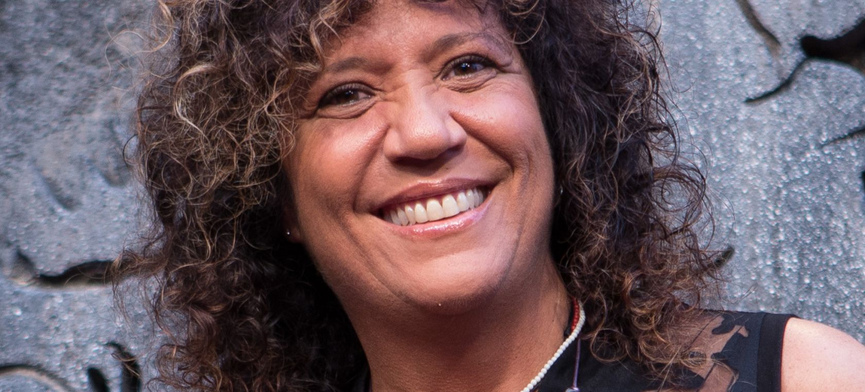 Rosana comparte su cambio de look radical y Ana Guerra se fija en una cosa: “¿Dónde está la cámara?” Rosana comparte su cambio de look radical y Ana Guerra se fija en una cosa: “¿Dónde está la cámara?”