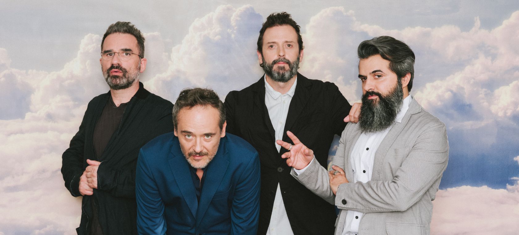 Els Love Of Lesbian ens avancen la primera cançó de ‘V.E.H.N.’, el seu nou àlbum Els Love Of Lesbian ens avancen la primera cançó de ‘V.E.H.N.’, el seu nou àlbum