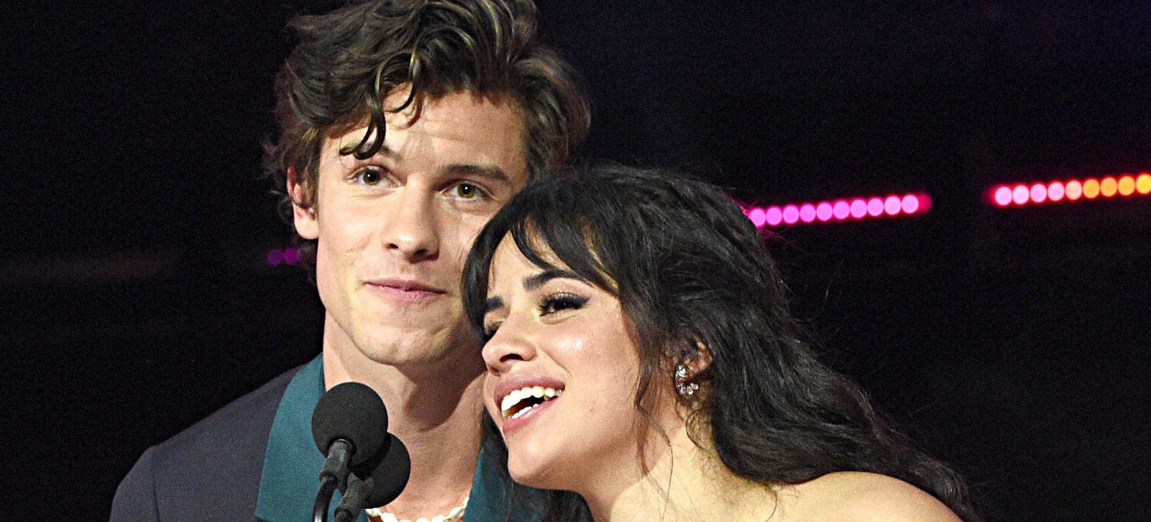 Shawn Mendes y Camila publican su villancico ‘The Christmas Song’ Shawn Mendes y Camila publican su villancico ‘The Christmas Song’