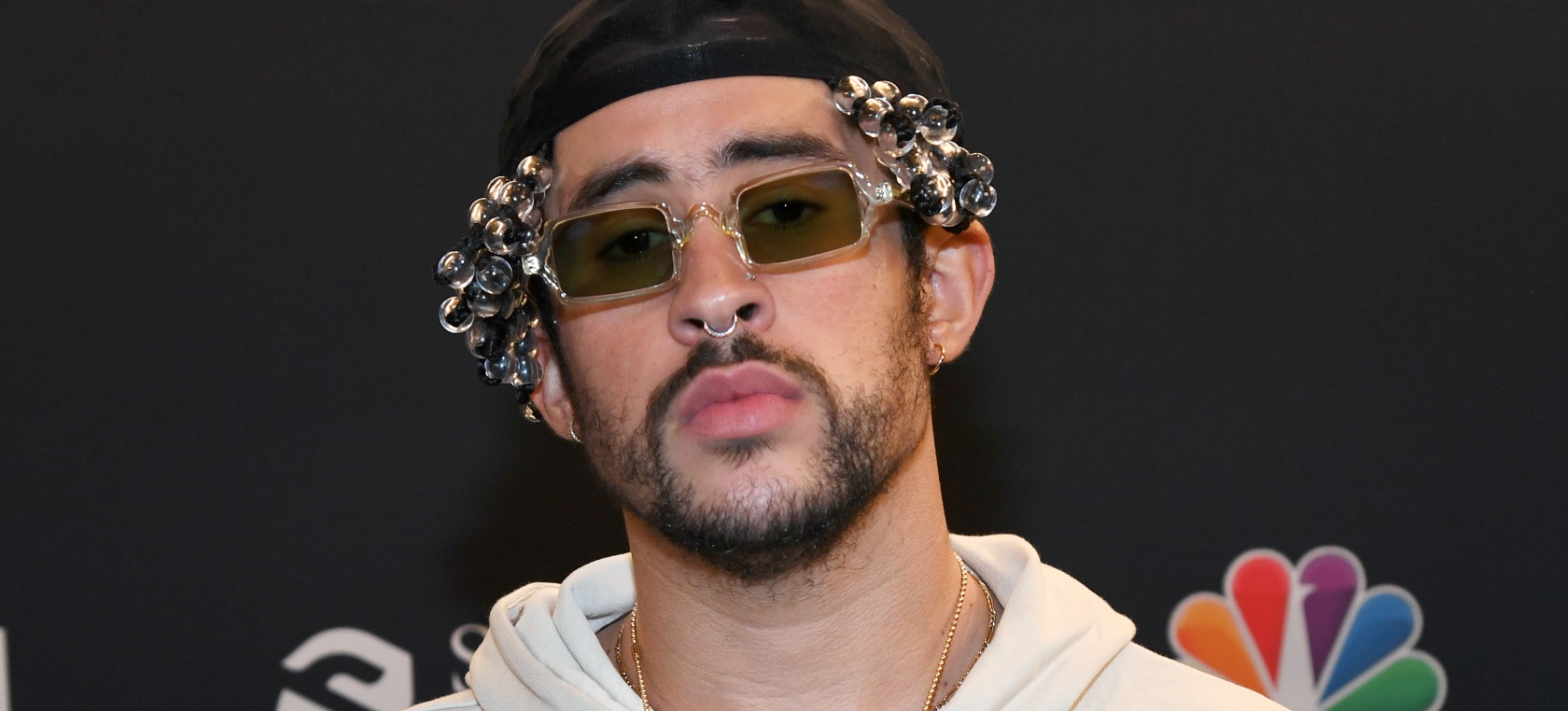 Bad Bunny se queda sin palabras al recordar un momento de su infancia Bad Bunny se queda sin palabras al recordar un momento de su infancia