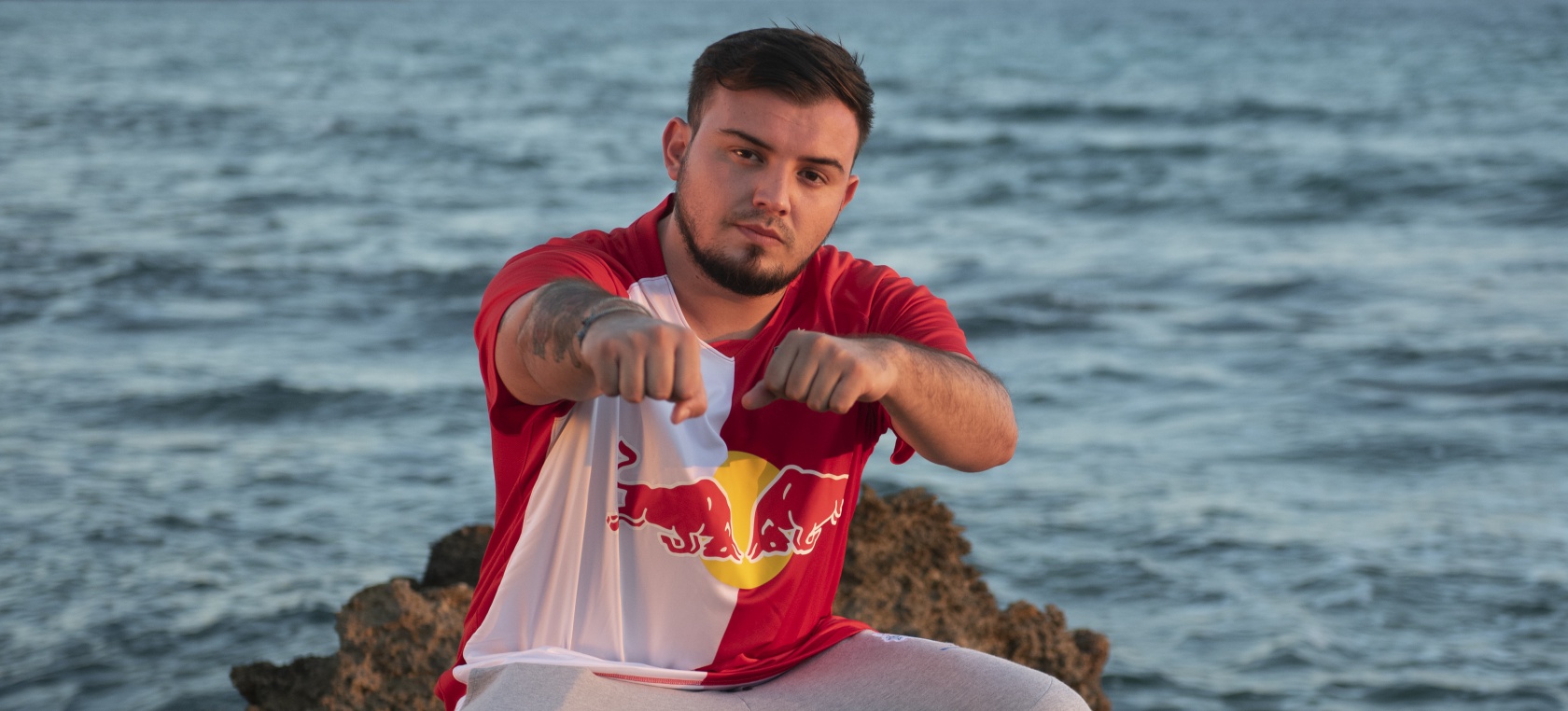 Rapder es el campeón de la Final Internacional Red Bull Batalla de los Gallos 2020 Rapder es el campeón de la Final Internacional Red Bull Batalla de los Gallos 2020