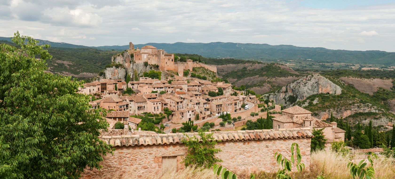 Estos son los pueblos más bonitos de cada provincia de España (con las novedades de 2021 incluídas) Estos son los pueblos más bonitos de cada provincia de España (con las novedades de 2021 incluídas)
