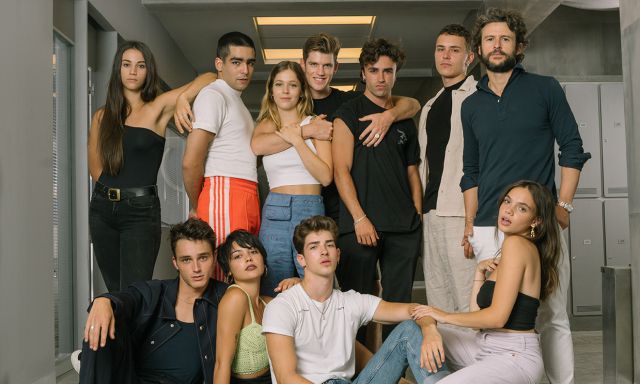 Las fotos “más felices” del rodaje de la cuarta temporada de ‘Élite’ con los nuevos fichajes Las fotos “más felices” del rodaje de la cuarta temporada de ‘Élite’ con los nuevos fichajes