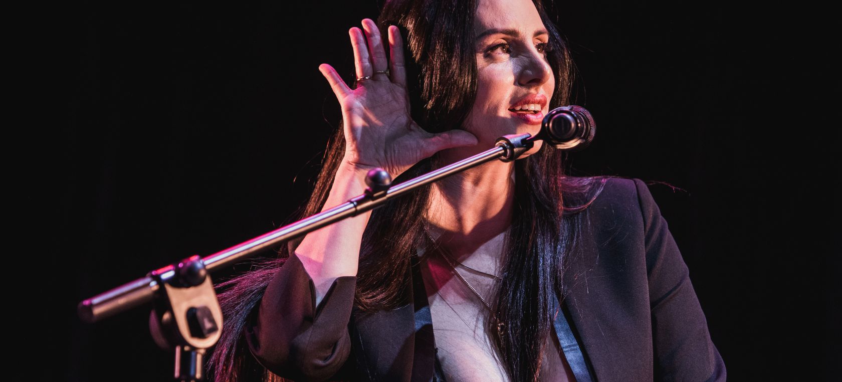Mala Rodríguez presume en redes de look sexy para su primer show de 2021 Mala Rodríguez presume en redes de look sexy para su primer show de 2021