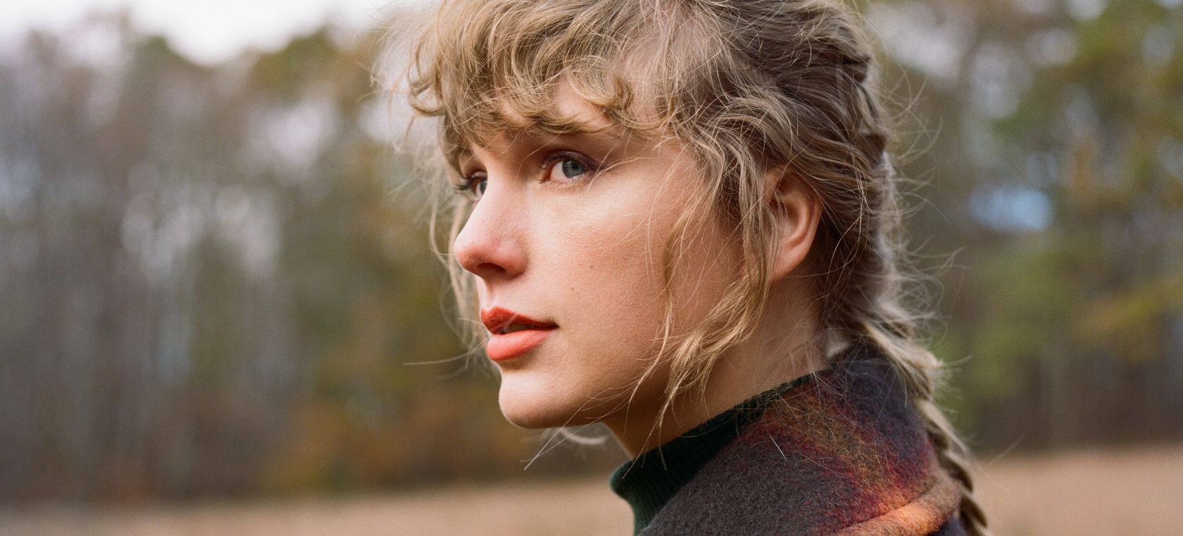 Taylor Swift presenta la edición deluxe de 'Evermore' Taylor Swift presenta la edición deluxe de 'Evermore'
