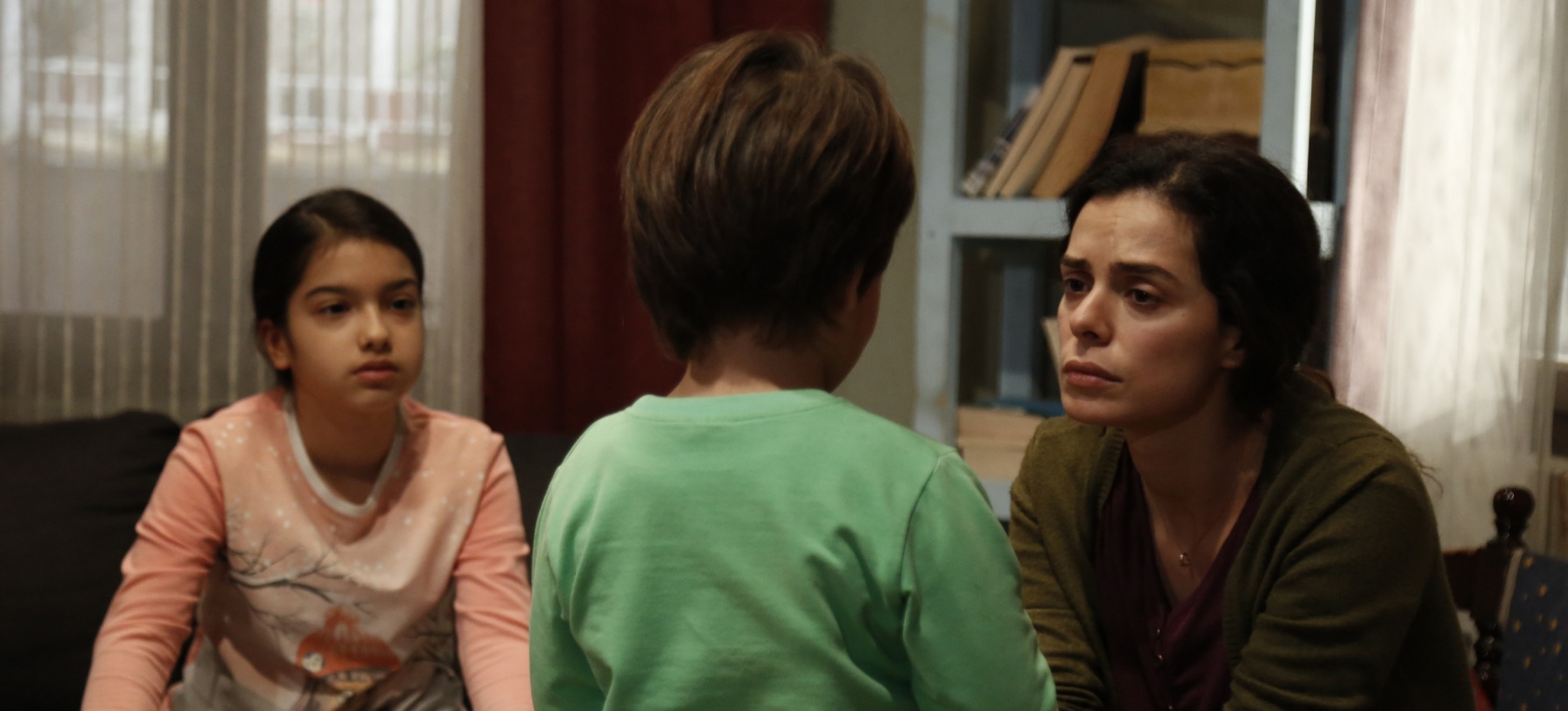Antena 3 se vuelca con ‘Mujer’: la serie turca tendrá tres capítulos esta semana Antena 3 se vuelca con ‘Mujer’: la serie turca tendrá tres capítulos esta semana
