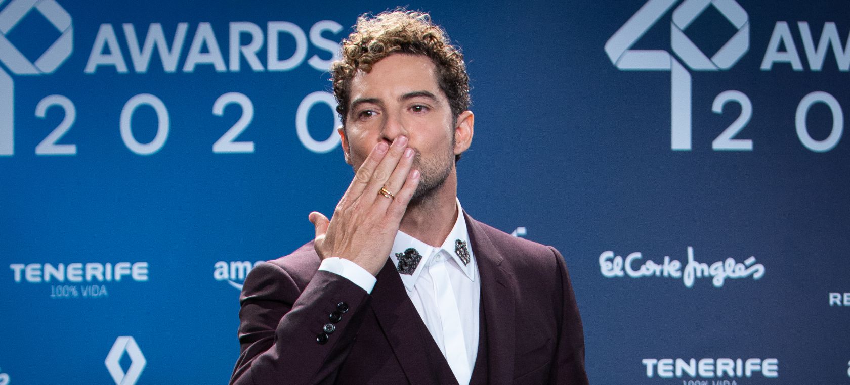 David Bisbal se apoya en su familia, tras la dura pérdida que ha sufrido David Bisbal se apoya en su familia, tras la dura pérdida que ha sufrido