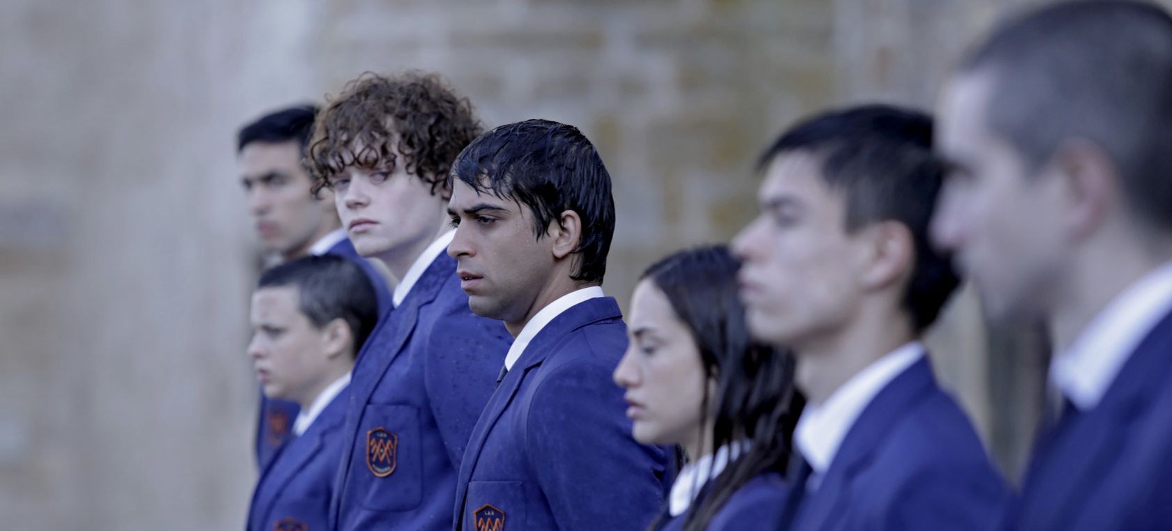 Amazon lanza el tráiler de ‘El Internado: Las cumbres’, una apuesta más oscura que la original Amazon lanza el tráiler de ‘El Internado: Las cumbres’, una apuesta más oscura que la original