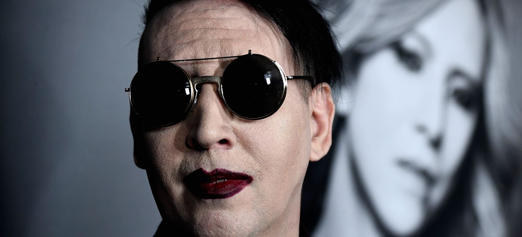 Marilyn Manson, solo y acorralado, pierde el apoyo de su sello discográfico Marilyn Manson, solo y acorralado, pierde el apoyo de su sello discográfico