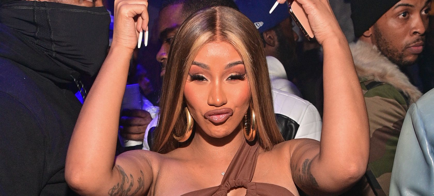 Cardi B en el offset de una Birthday Party de 2020 Cardi B en el offset de una Birthday Party de 2020