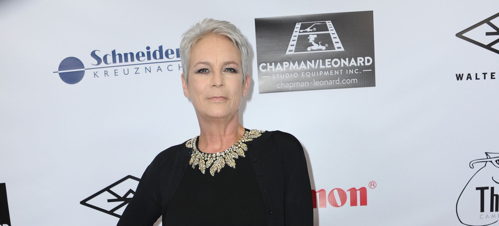 Jamie Lee Curtis recuerda que lleva 22 años sin beber con una foto que ahora estaría mal vista Jamie Lee Curtis recuerda que lleva 22 años sin beber con una foto que ahora estaría mal vista