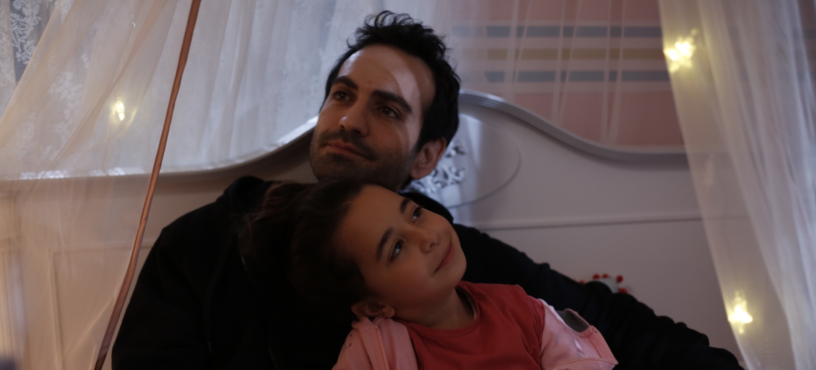 ‘Mi hija’ arrasa en Antena 3: la serie lidera y se merienda al ‘Deluxe’ ‘Mi hija’ arrasa en Antena 3: la serie lidera y se merienda al ‘Deluxe’