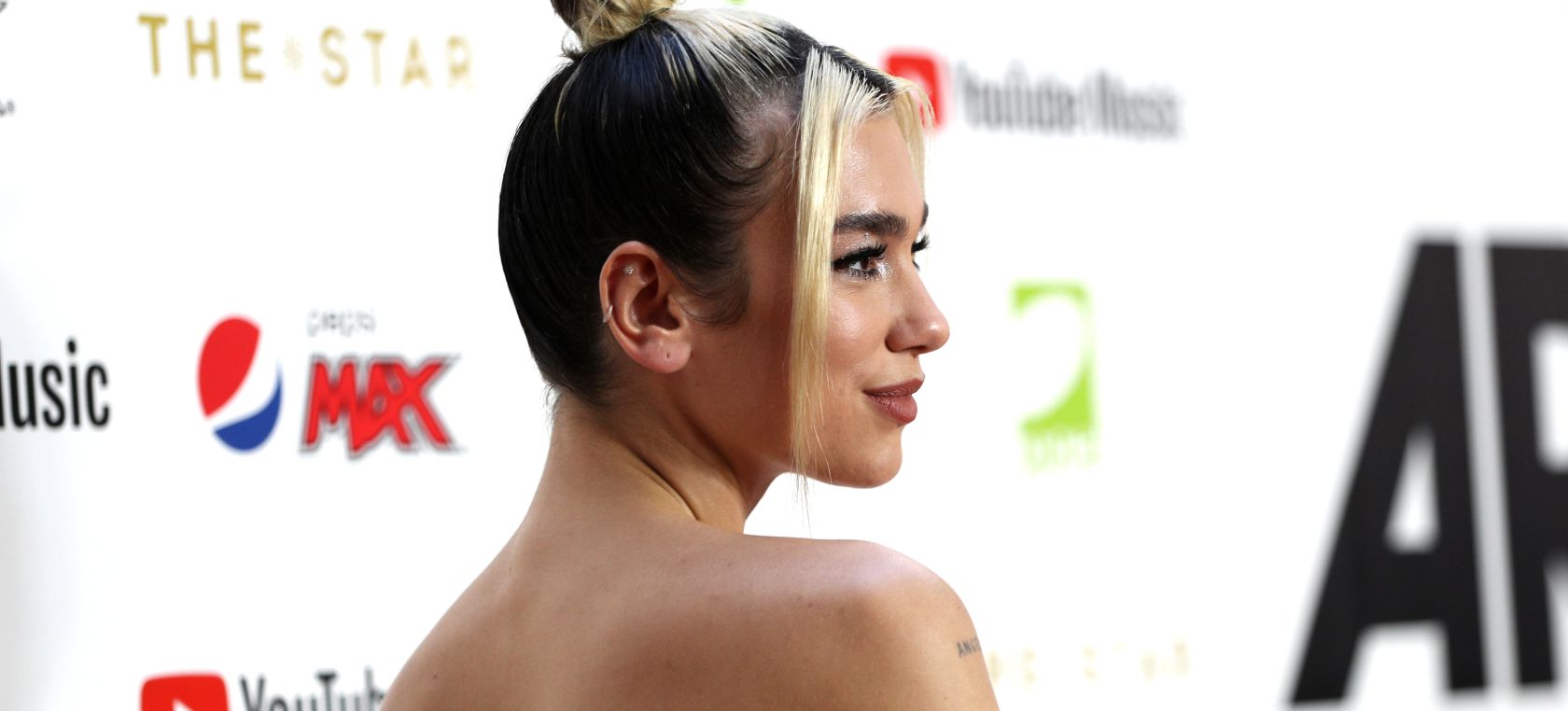 Dua Lipa Dua Lipa