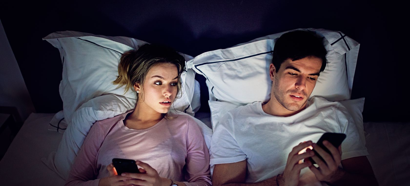 Una chica se entera gracias a un tuit viral que su novio le es infiel: “Amiga, date cuenta” Una chica se entera gracias a un tuit viral que su novio le es infiel: “Amiga, date cuenta”