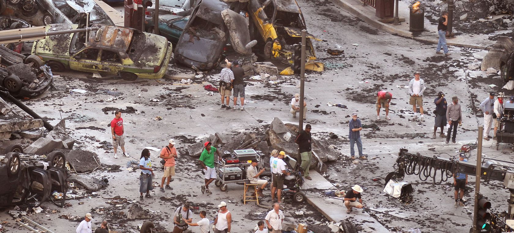 Comparten el vídeo de la brutal explosión en el set de la nueva película de Michael Bay Comparten el vídeo de la brutal explosión en el set de la nueva película de Michael Bay