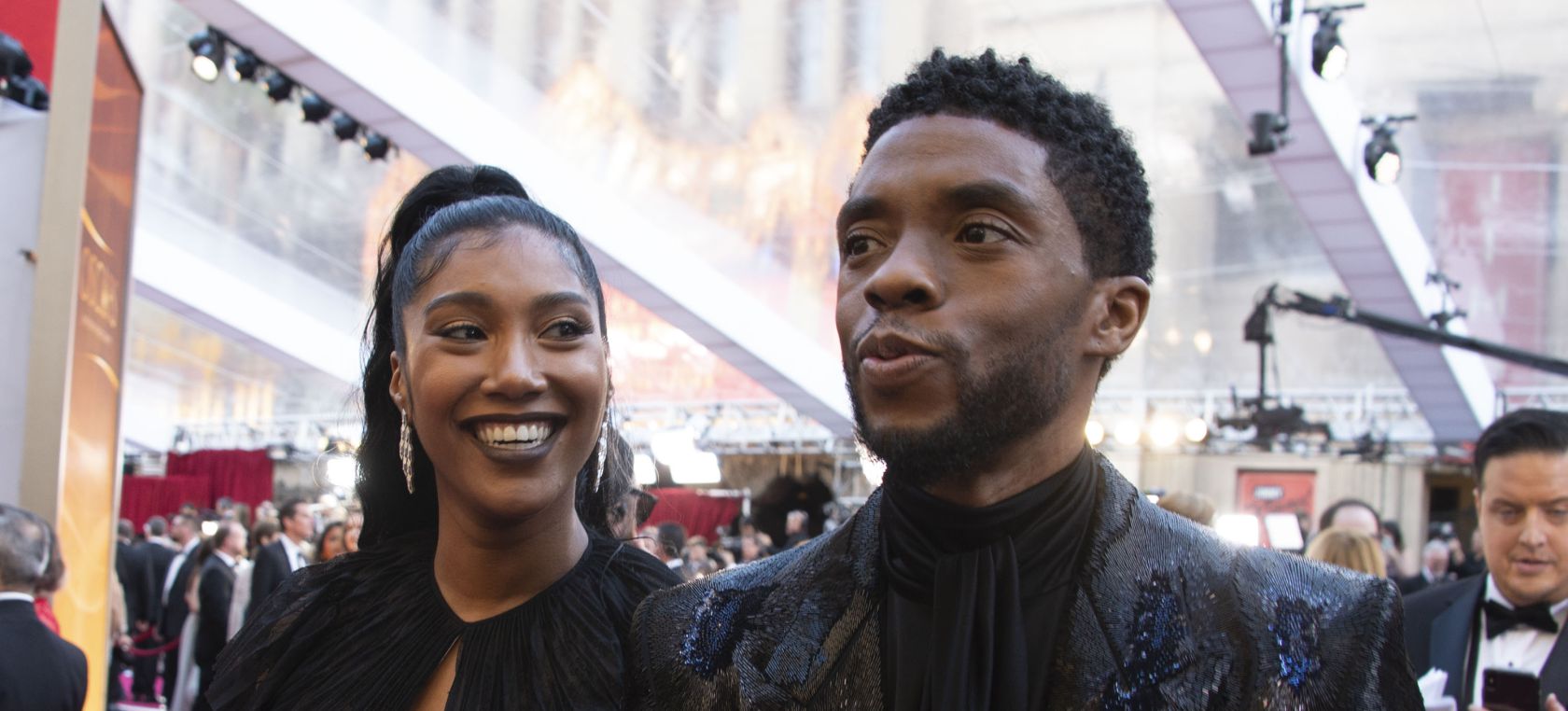 El desgarrador discurso de la esposa de Chadwick Boseman tras recibir el Globo de Oro póstumo El desgarrador discurso de la esposa de Chadwick Boseman tras recibir el Globo de Oro póstumo