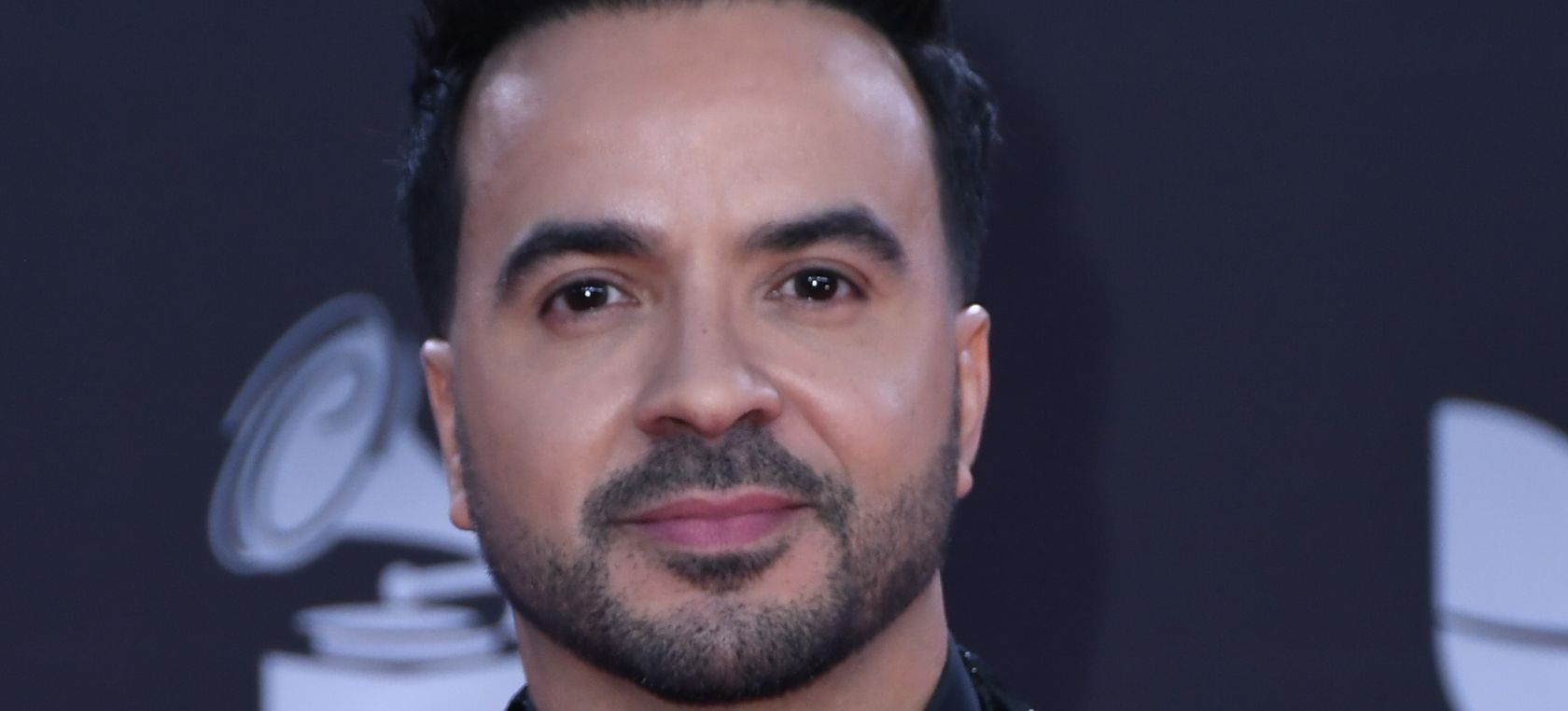 El último tatuaje de Luis Fonsi es el más tierno que se puede hacer un padre El último tatuaje de Luis Fonsi es el más tierno que se puede hacer un padre