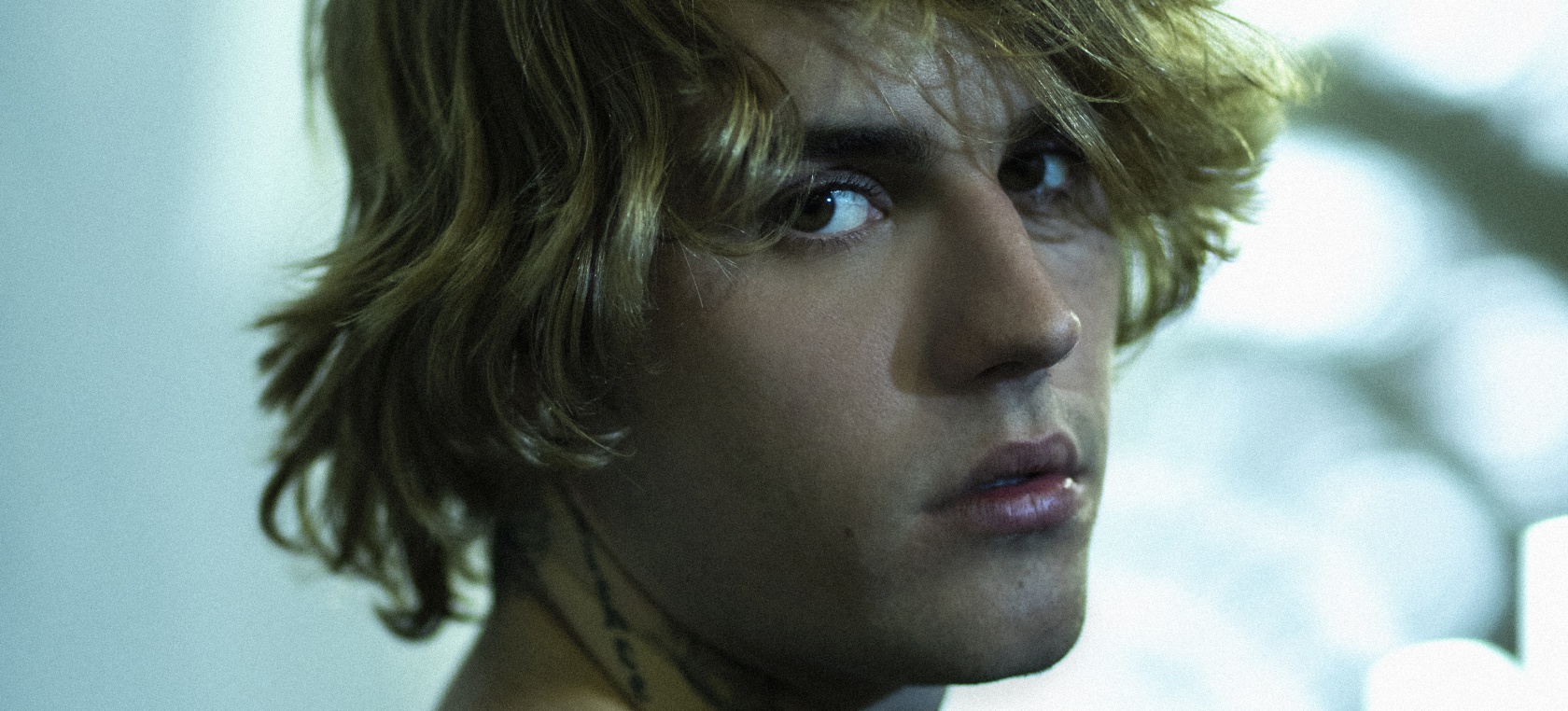 Justin Bieber y ‘Hold On’ entran en la Lista de LOS40:
ésta es su historia Justin Bieber y ‘Hold On’ entran en la Lista de LOS40:
ésta es su historia