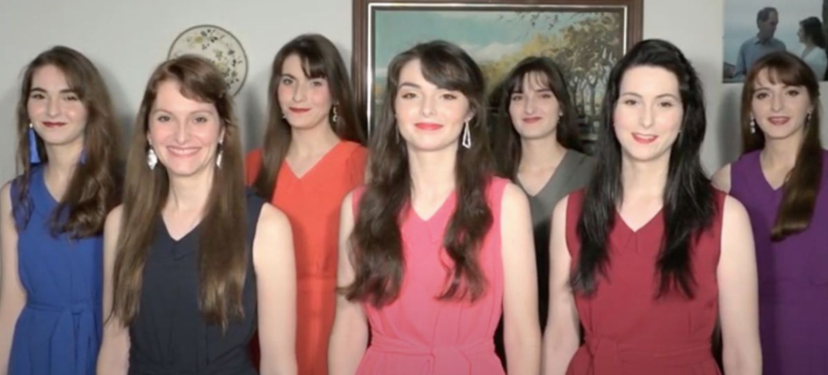Una de las hermanas de Flos Mariae anuncia que se ha casado tras la separación de grupo Una de las hermanas de Flos Mariae anuncia que se ha casado tras la separación de grupo