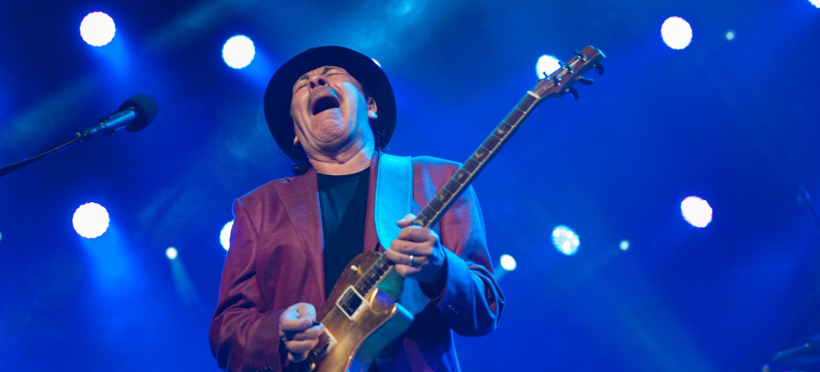 Carlos Santana prepara nuevo disco con el guitarrista de Metallica Carlos Santana prepara nuevo disco con el guitarrista de Metallica