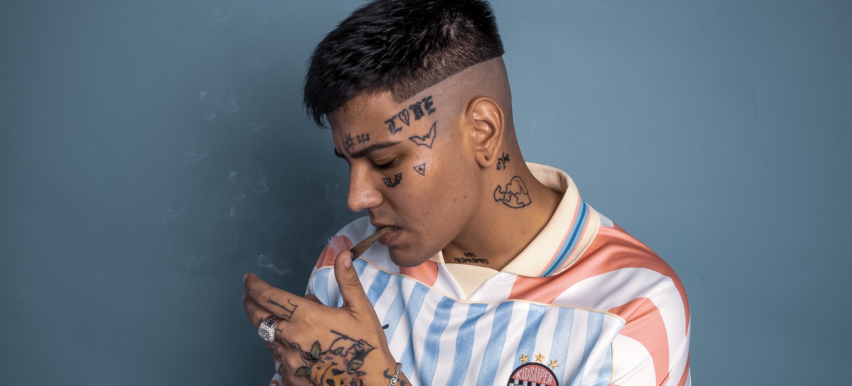 Duki nos habla de las batallas de gallos e improvisa un freestyle Duki nos habla de las batallas de gallos e improvisa un freestyle