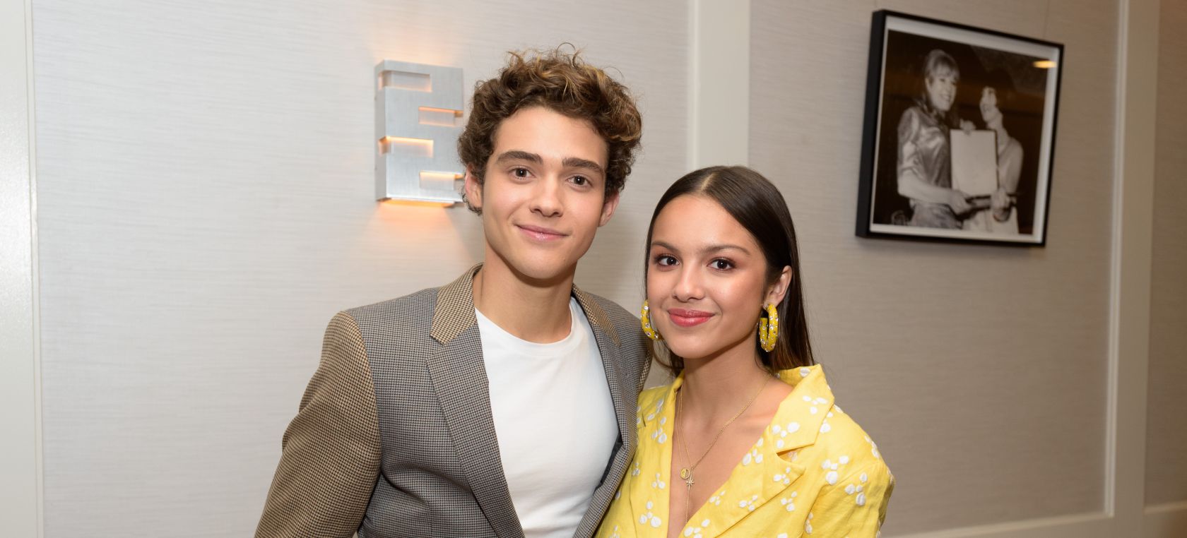 Olivia Rodrigo y Joshua Bassett unen sus voces en la canción “Even When / The Best Part” Olivia Rodrigo y Joshua Bassett unen sus voces en la canción “Even When / The Best Part”
