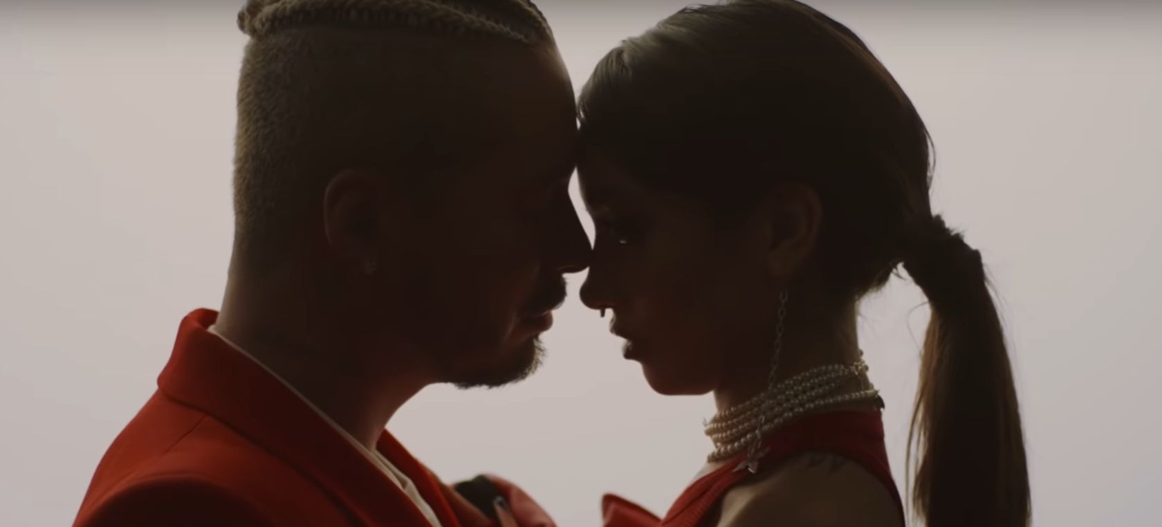 Así suena ‘¿Qué más pues?’ de María Becerra y J Balvin Así suena ‘¿Qué más pues?’ de María Becerra y J Balvin