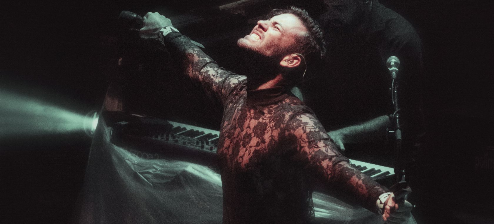 Crónica: Agoney es fuego puro en su gran noche con ‘Libertad: Un Viaje Íntimo’ Crónica: Agoney es fuego puro en su gran noche con ‘Libertad: Un Viaje Íntimo’