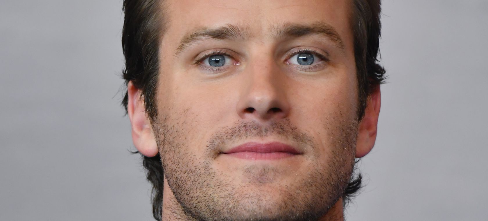 Armie Hammer entra en rehabilitación y culmina su declive personal y profesional Armie Hammer entra en rehabilitación y culmina su declive personal y profesional