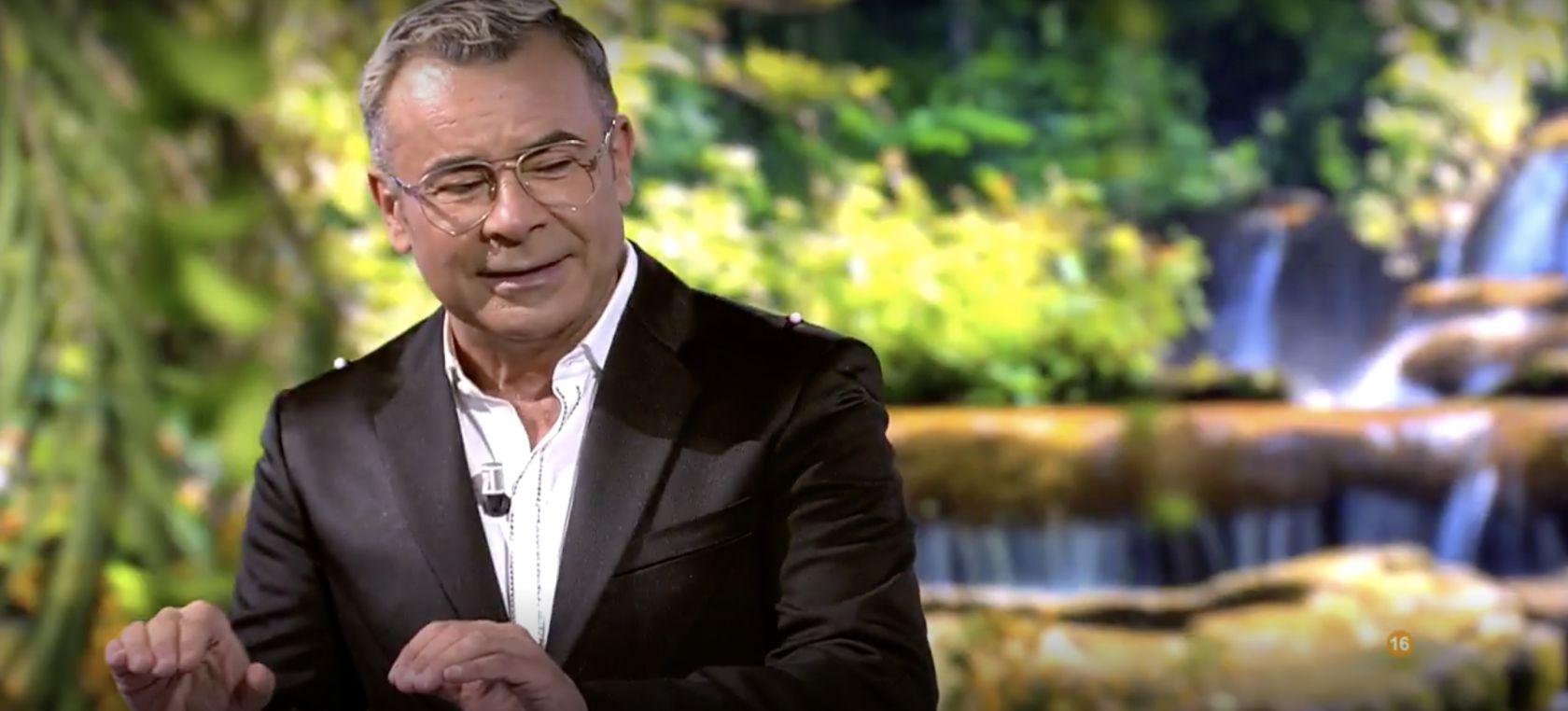 ‘Supervivientes 2021’: Jorge Javier se moja y habla sobre la estrategia de Olga Moreno en directo ‘Supervivientes 2021’: Jorge Javier se moja y habla sobre la estrategia de Olga Moreno en directo