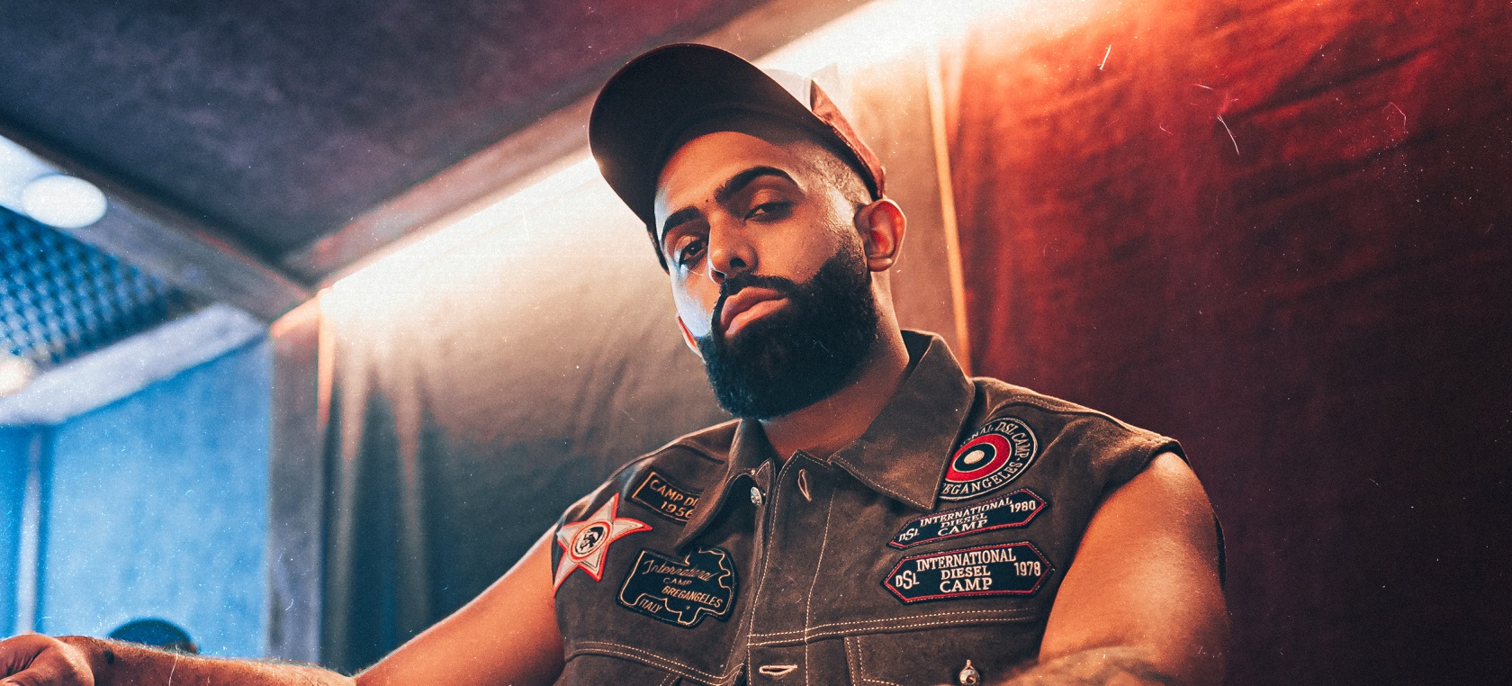Eladio Carrión publica ‘Al Capone’ como adelanto de su mixtape ‘SEN2 KBRN VOL 1’ Eladio Carrión publica ‘Al Capone’ como adelanto de su mixtape ‘SEN2 KBRN VOL 1’