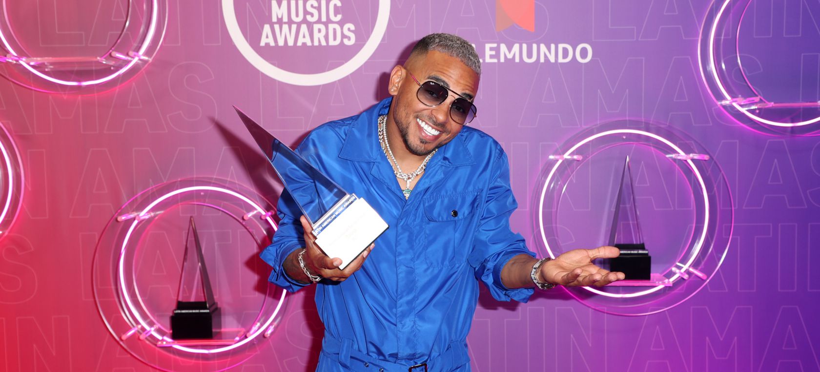 Ozuna Ozuna