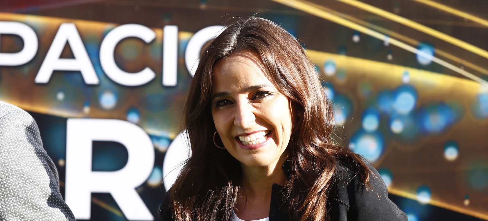 ‘Sálvame’ escucha las plegarias de la audiencia y ficha a Carmen Alcaide ‘Sálvame’ escucha las plegarias de la audiencia y ficha a Carmen Alcaide