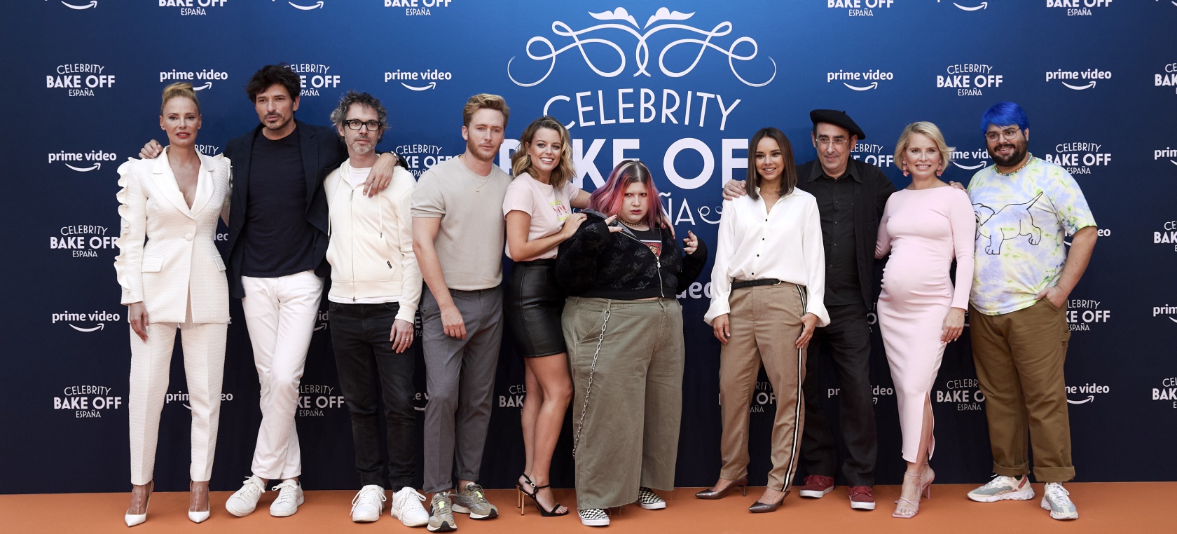 Amazon presenta ‘Celebrity Bake Off España’: “Tenemos grupo de WhatsApp y está Esperanza Aguirre” Amazon presenta ‘Celebrity Bake Off España’: “Tenemos grupo de WhatsApp y está Esperanza Aguirre”