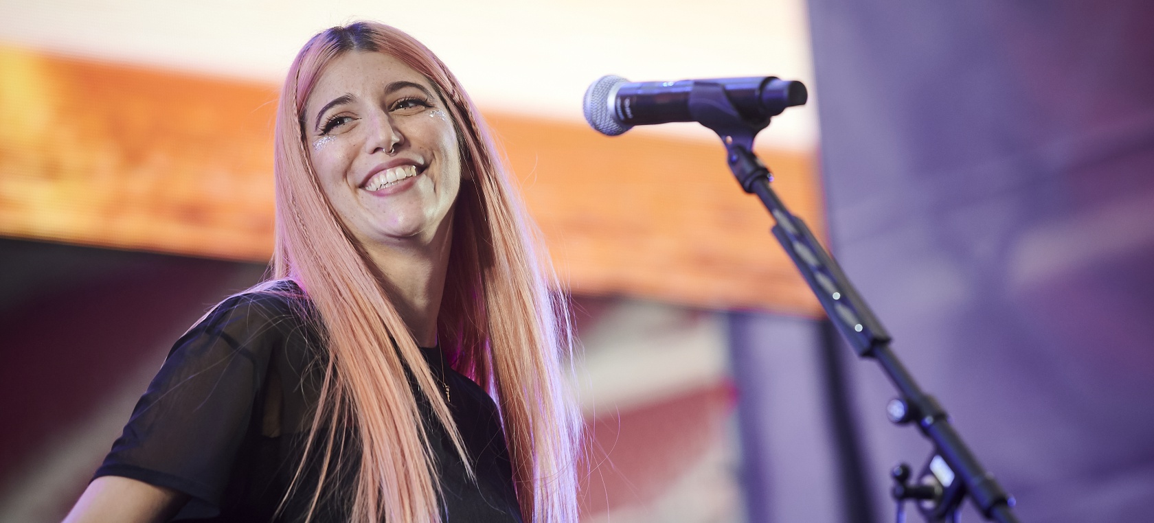 Bely Basarte se pone en modo ‘Psicotropical’: así suena su nuevo EP Bely Basarte se pone en modo ‘Psicotropical’: así suena su nuevo EP