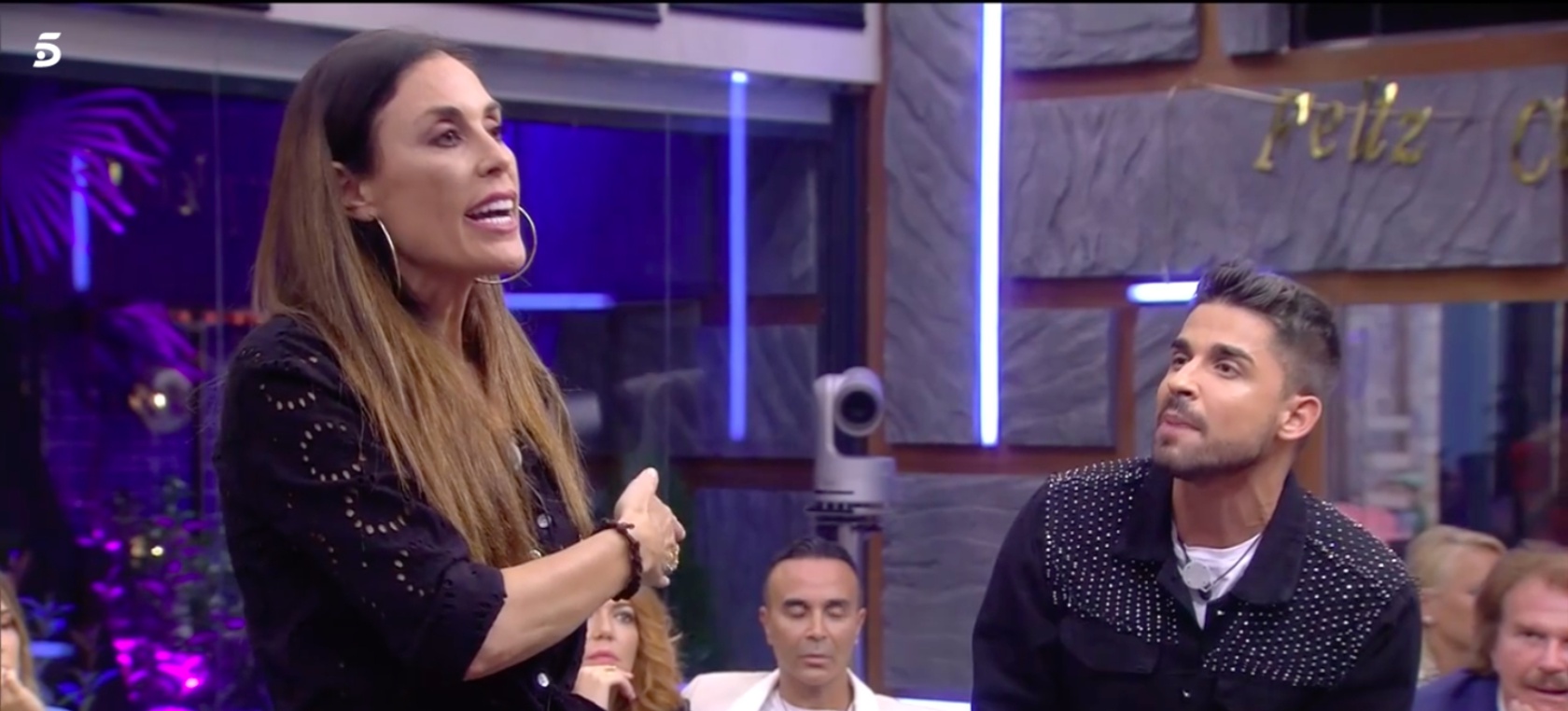 La tremenda pelea entre Miguel Frigenti e Isabel Rábago saca los trapos sucios de ‘Ya es mediodía’ La tremenda pelea entre Miguel Frigenti e Isabel Rábago saca los trapos sucios de ‘Ya es mediodía’