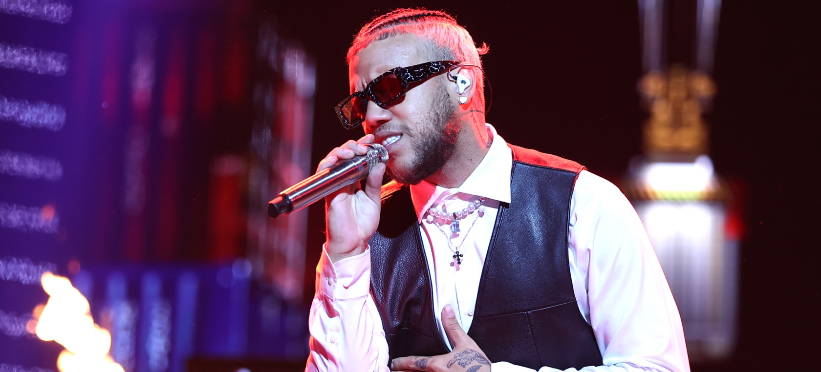Jhay Cortez se sincera y nos habla del lado personal de su disco ‘Timelezz’ Jhay Cortez se sincera y nos habla del lado personal de su disco ‘Timelezz’