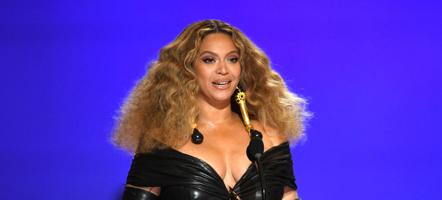 La emotiva carta que Beyoncé dedica a sus fans tras su 40 cumpleaños: “Os quiero mucho mucho mucho...” La emotiva carta que Beyoncé dedica a sus fans tras su 40 cumpleaños: “Os quiero mucho mucho mucho...”