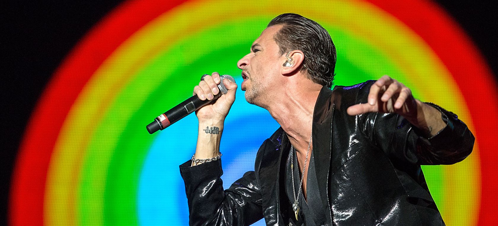 Dave Gahan anuncia un disco de versiones fuera de Depeche Mode Dave Gahan anuncia un disco de versiones fuera de Depeche Mode