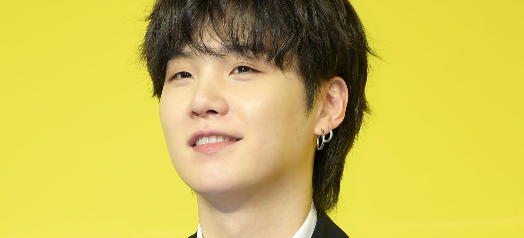 Suga (BTS), IU y otros artistas de K-Pop que han inspirado con sus historias Suga (BTS), IU y otros artistas de K-Pop que han inspirado con sus historias