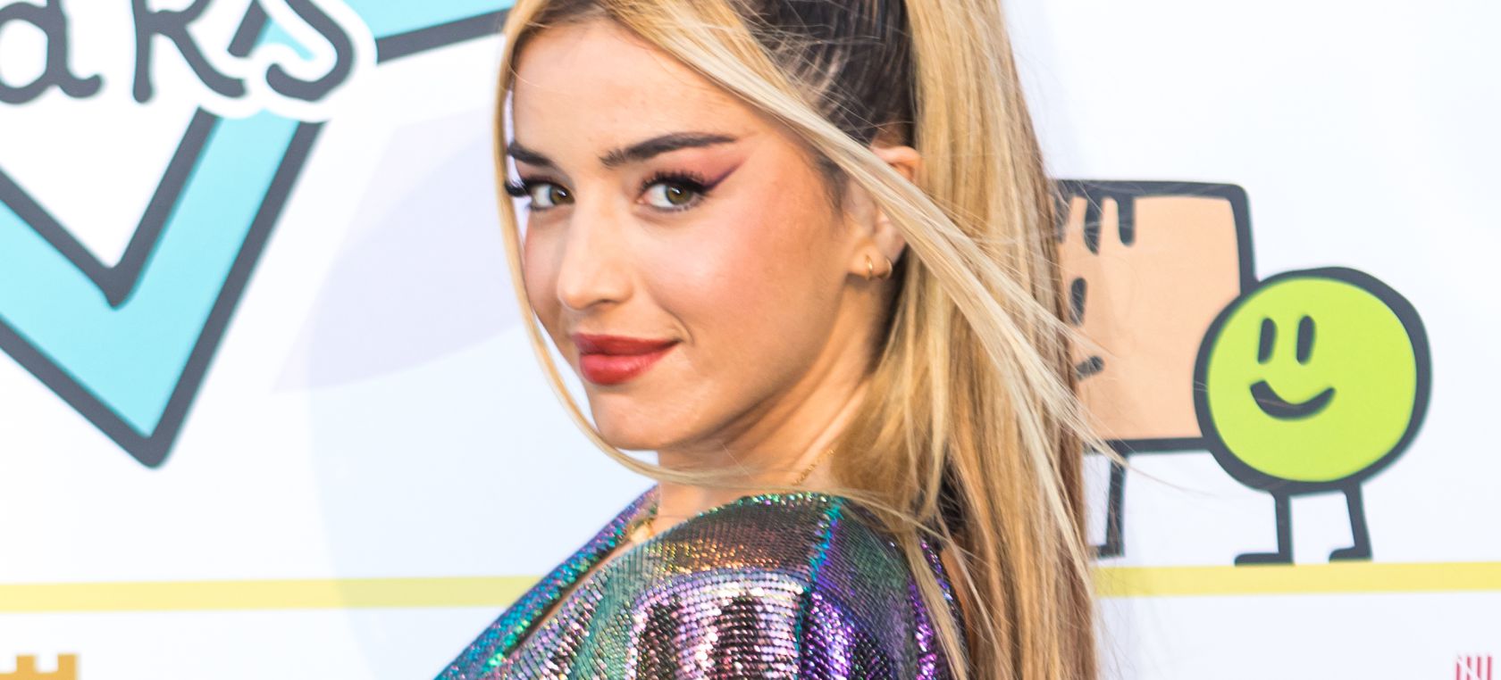 Lola Índigo se convierte en la “Shakira ibérica” al ritmo de ‘Suerte’ Lola Índigo se convierte en la “Shakira ibérica” al ritmo de ‘Suerte’