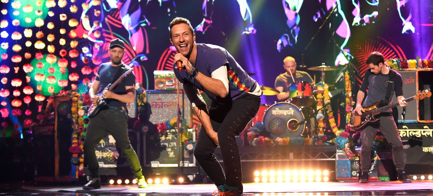 Coldplay y Selena Gomez cantan Let Somebody Go en el ‘Late Late Show’ Coldplay y Selena Gomez cantan Let Somebody Go en el ‘Late Late Show’